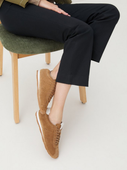 Кроссовки женские