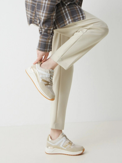 Кроссовки женские