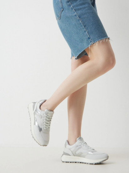 Кроссовки женские