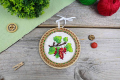 Набор для вышивания на деревянной основе «Дачные ягоды. Смородина» - Фото 1