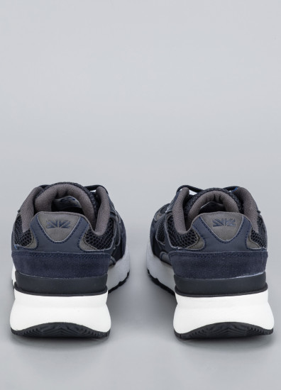 Кроссовки для мужчин