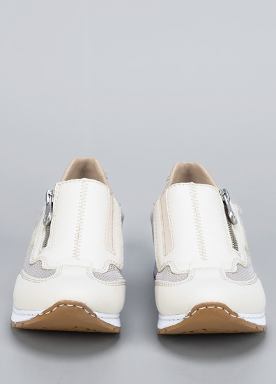 Кроссовки для женщин