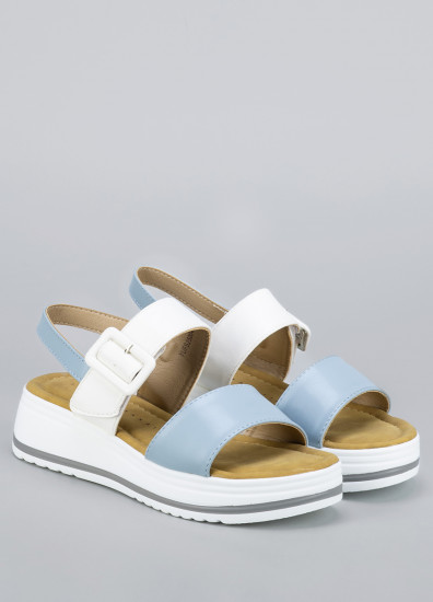 Босоножки для женщин