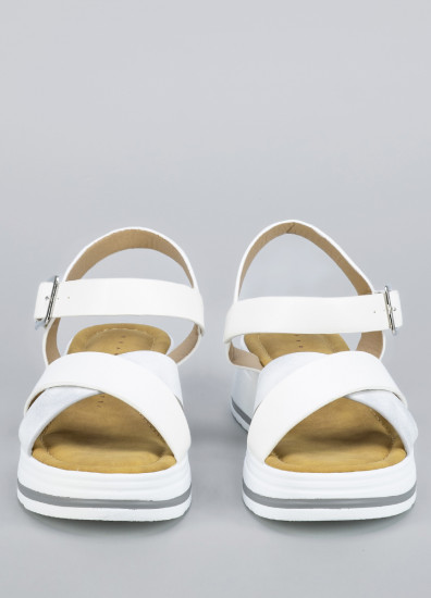 Босоножки для женщин