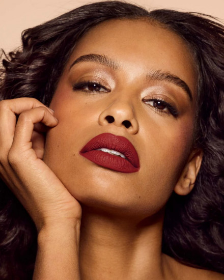 Вельветовая матовая помада для губ «Fenty Icon Velvet Liquid Lipstick», тон The MVP