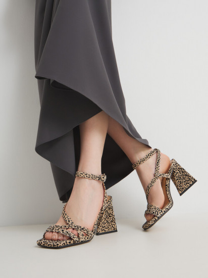 Босоножки женские