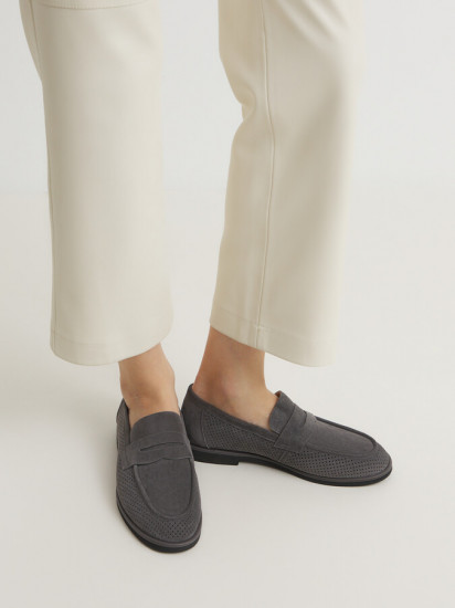 Лоферы женские