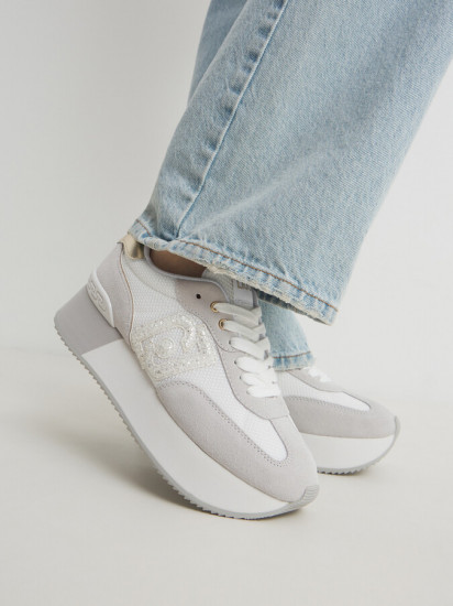 Кроссовки женские