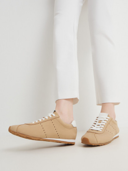 Кроссовки женские