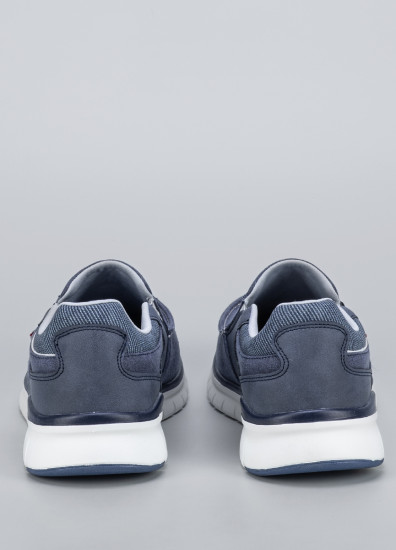 Кроссовки для мужчин