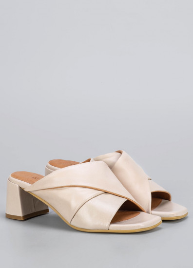 Шлепанцы для женщин