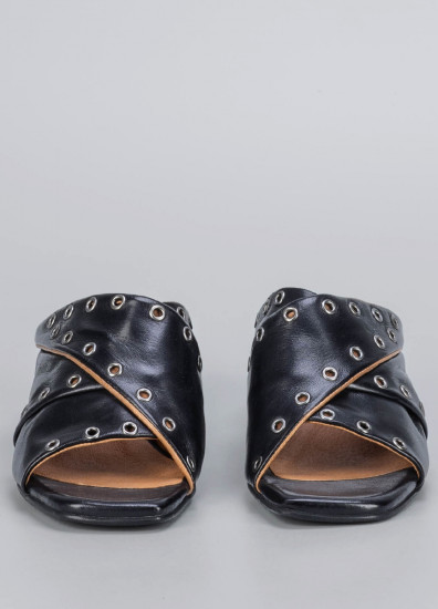 Шлепанцы для женщин