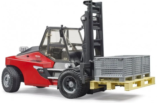 Машина «Погрузчик вилочный Linde HT160 с паллетой и корзинами»
