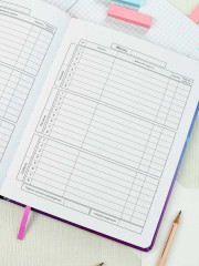 Дневник школьный «Девочка в наушниках» - Фото 13