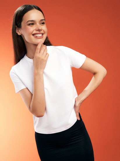 Футболка женская