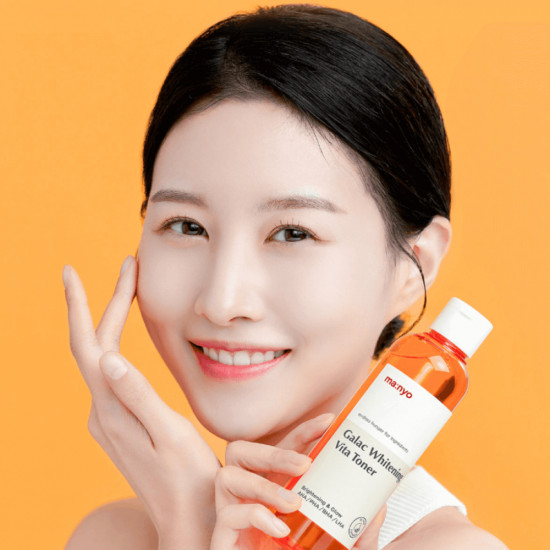 Тоник для тусклой кожи лица мультивитаминный «Galac Whitening Vita Toner»