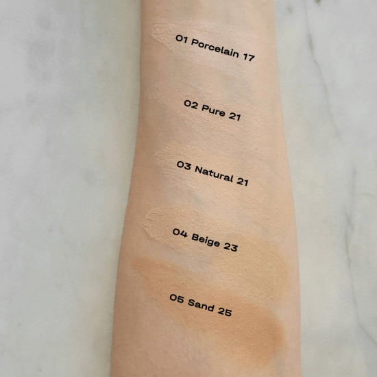 Лёгкий увлажняющий кушон для лица SPF38 PA++++ «Bare Water Cushion», оттенок 05 Sand 25