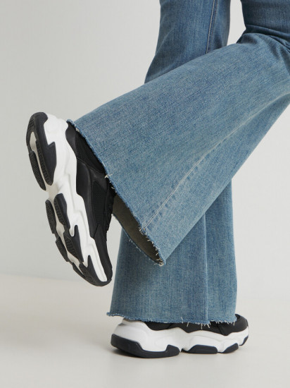 Кроссовки женские