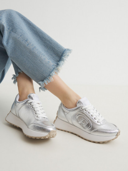 Кроссовки женские