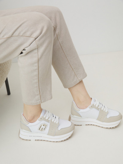 Кроссовки женские