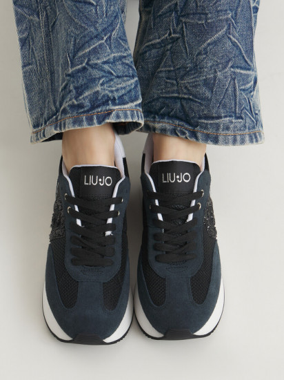 Кроссовки женские