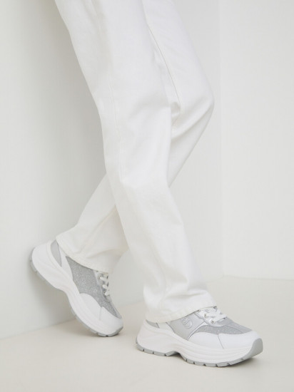 Кроссовки женские