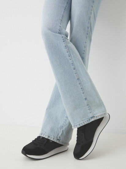 Кроссовки женские