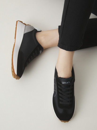 Кроссовки женские