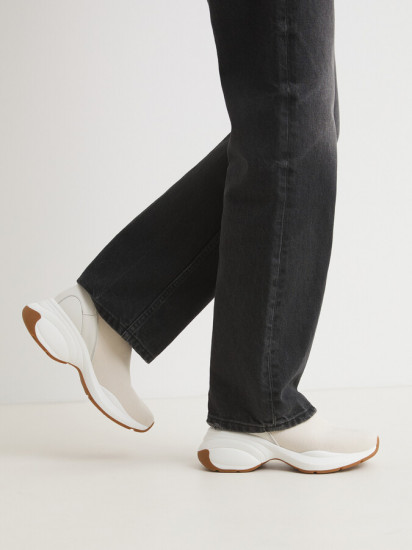 Кроссовки женские