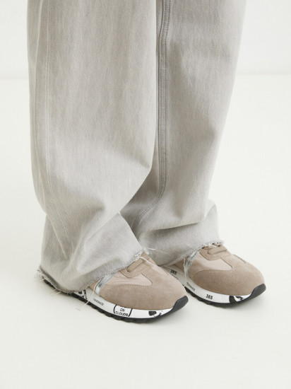 Кроссовки женские