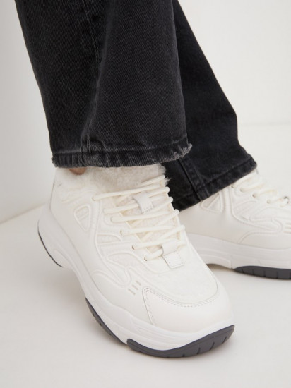 Кроссовки женские