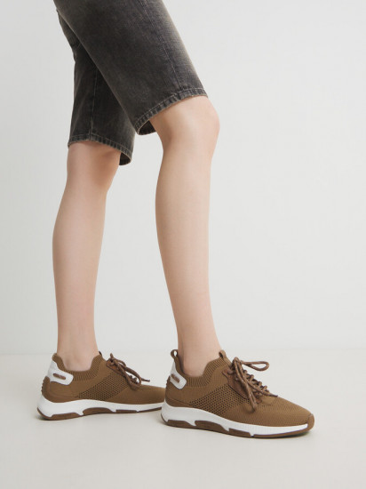 Кроссовки женские