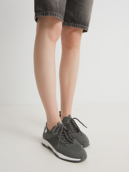 Кроссовки женские