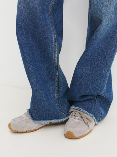 Кроссовки женские