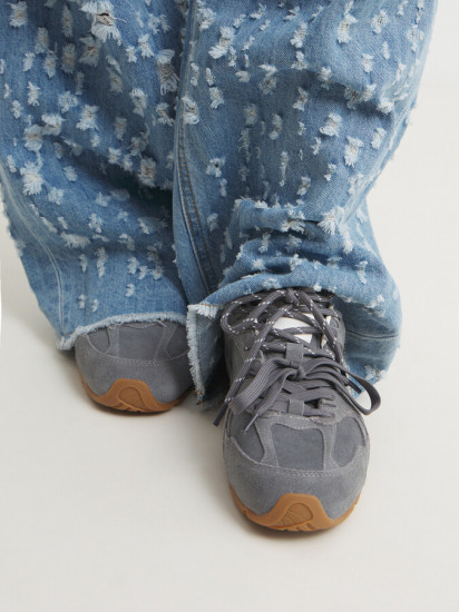 Кроссовки женские