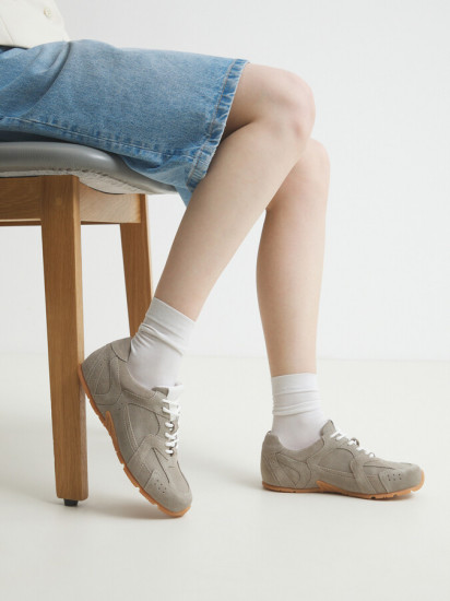 Кроссовки женские