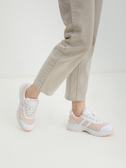 Кроссовки женские