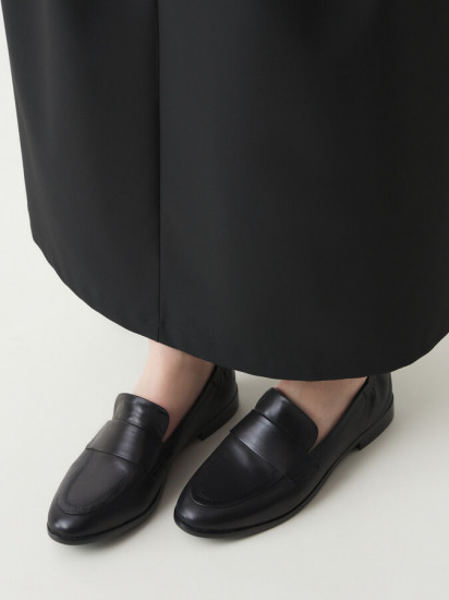 Лоферы женские