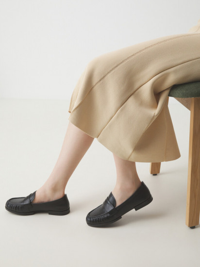 Лоферы женские