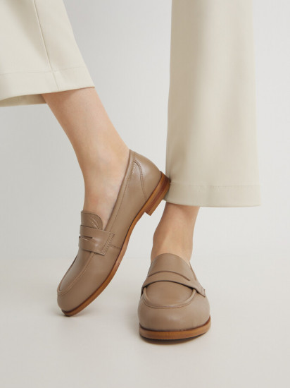 Лоферы женские