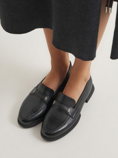 Лоферы женские