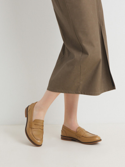 Лоферы женские