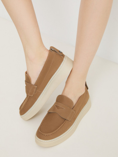 Лоферы женские