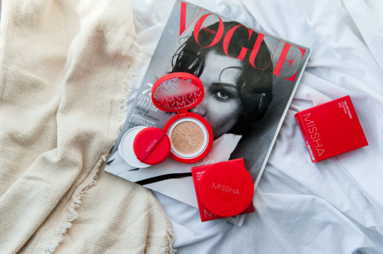 Кушон для лица «Velvet Finish Cushion SPF50+ PA+++», оттенок 21 Neutral Light Beige