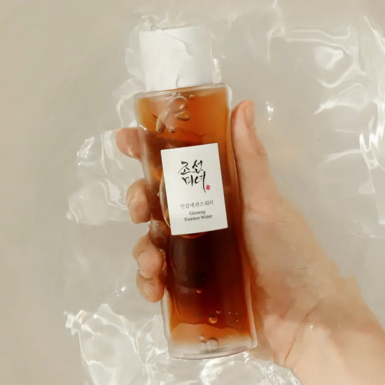 Тонер-эссенция для лица с женьшенем омолаживающий «Ginseng Essence Water»