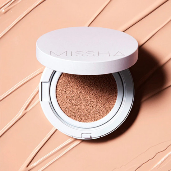 Кушон для лица тональный «Magic Cushion Cover Lasting» SPF 50+ , оттенок 23 Natural Beige