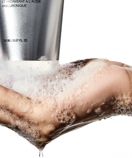 Мягкая пенка для умывания «Hyaluronic Acid 8+ Squalane Foaming Cleanser»