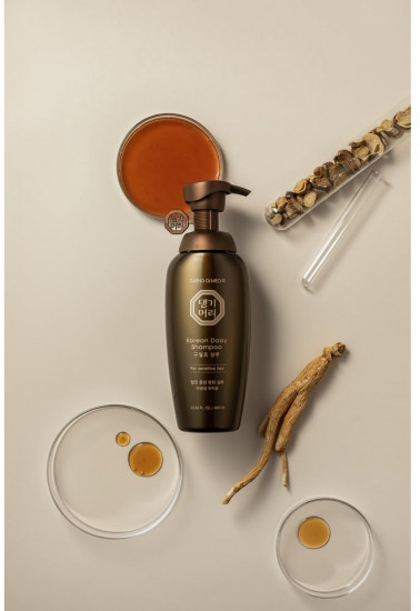 Успокаивающий бессульфатный шампунь для волос «Korean Daisy Shampoo For Sensitive hair»