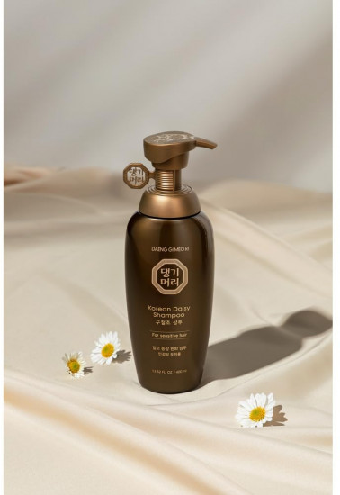 Успокаивающий бессульфатный шампунь для волос «Korean Daisy Shampoo For Sensitive hair»