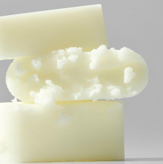 Матирующий солнцезащитный стик «Airy Velvet Sun Stick» SPF50+ PA++++ - Фото 1